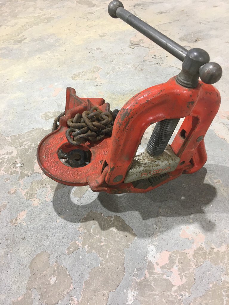 Bench Yoke Vise