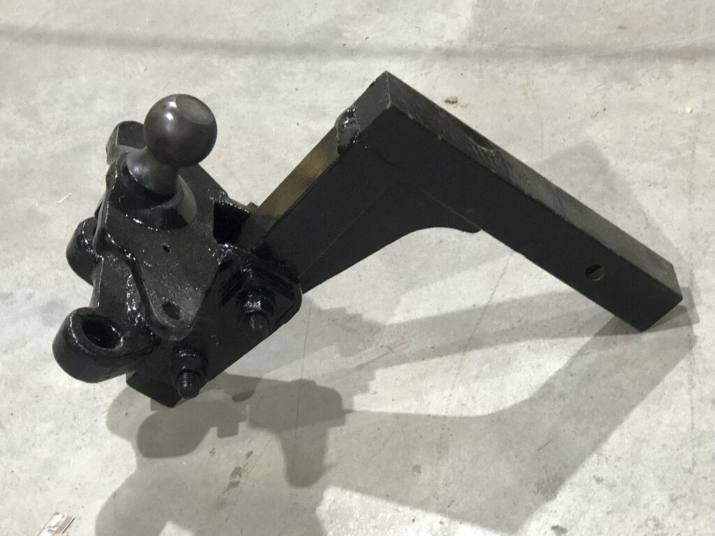 Deep Drop Trunnion Weight Distribution Hitch