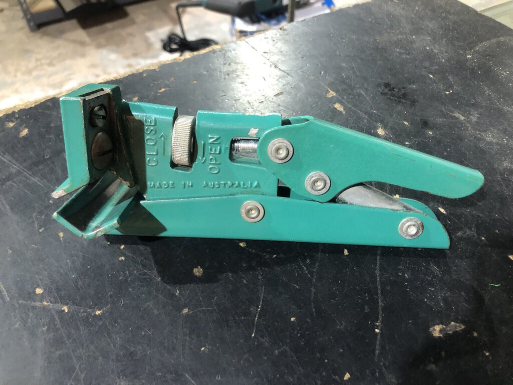 Adjustable Cable Stripper