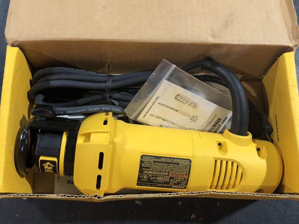 Corded Cut-Out Tool