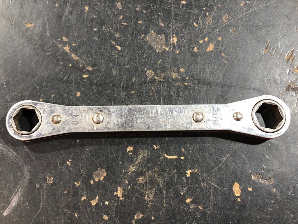 Ratcheting Box Wrench