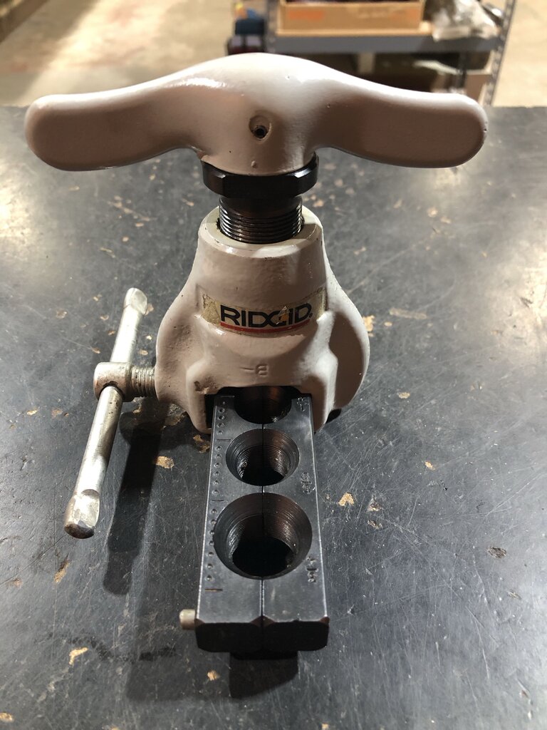 Pipe Flaring Tool