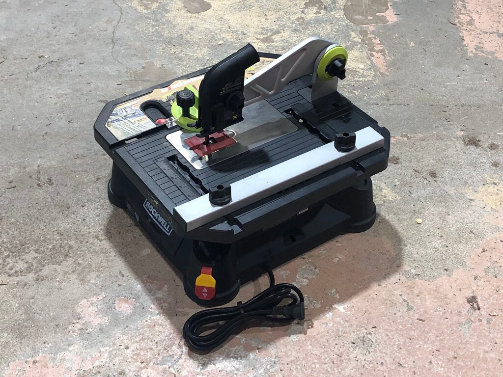 Portable Tabletop Saw