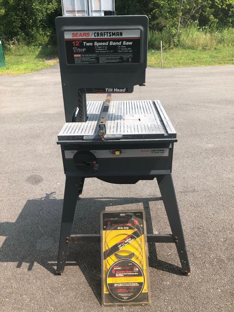 Tilt-Head Band Saw