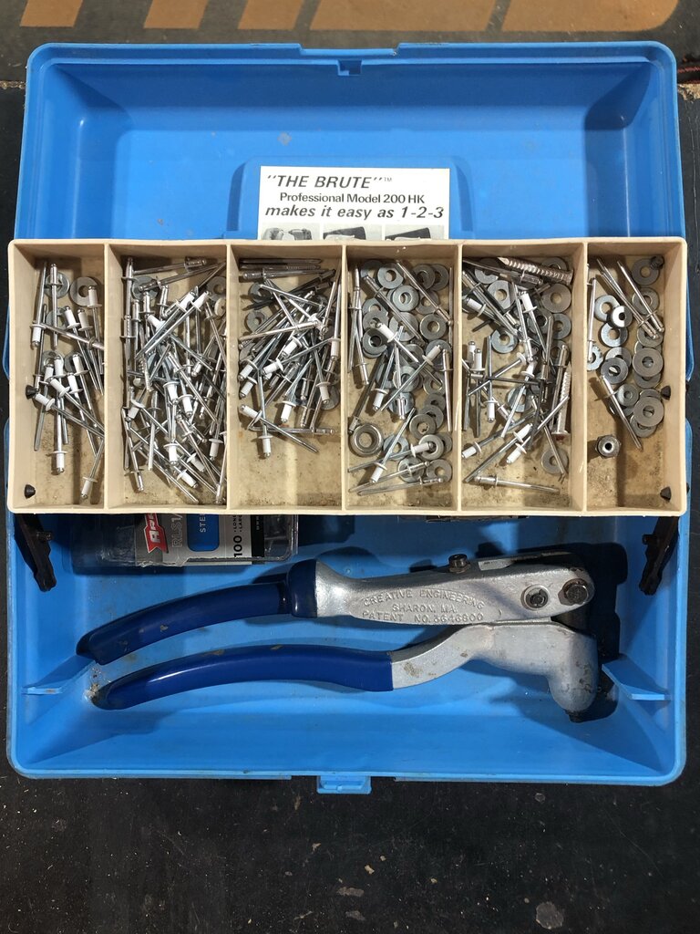 Hand Riveter Kit