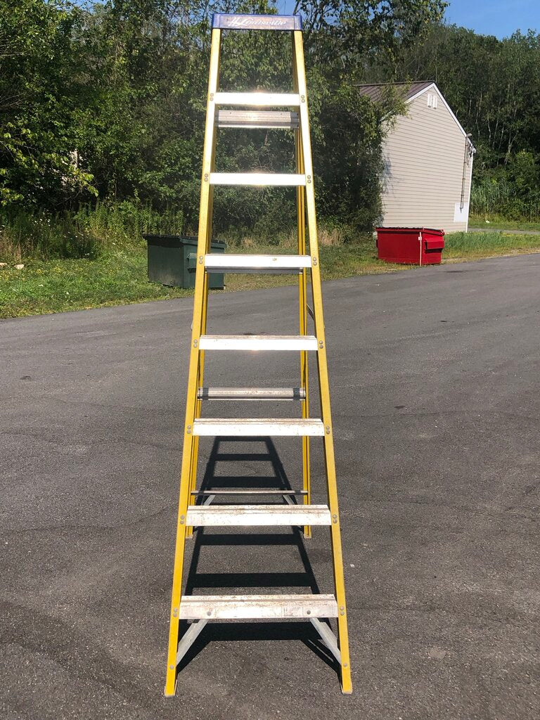 Fiberglass Step Ladder