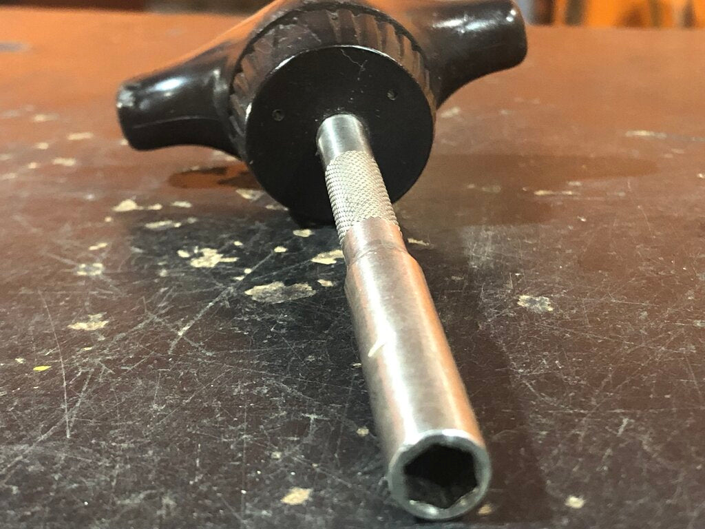T-Handle Ratcheting Screwdriver