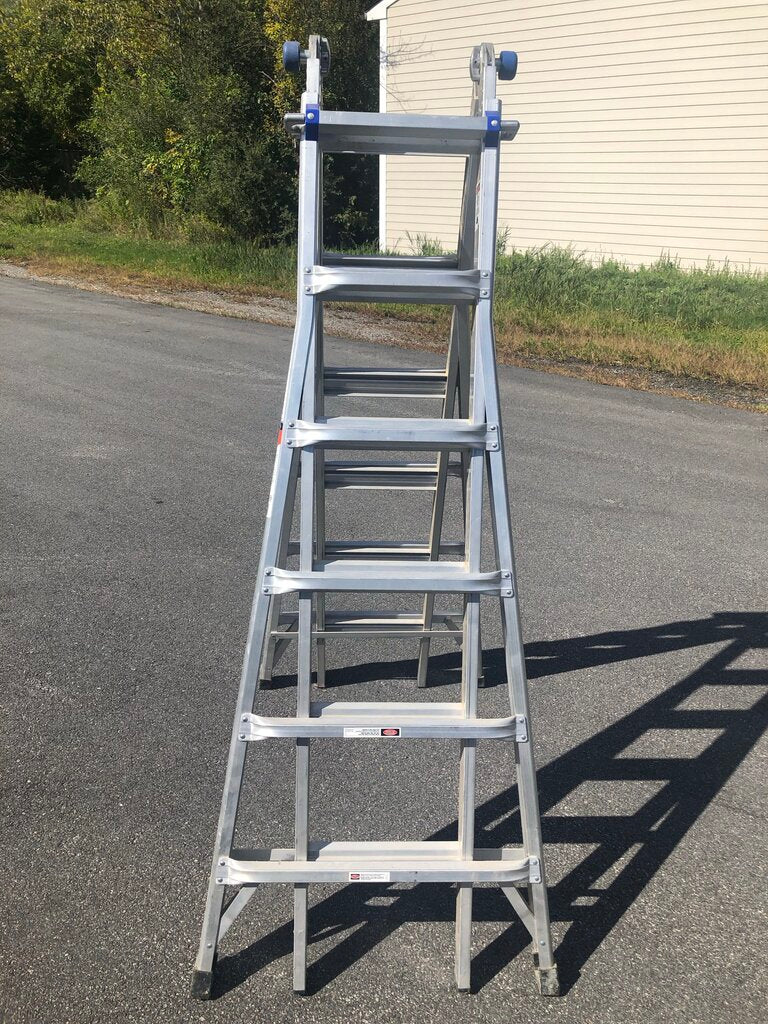 Telescoping Multi-Position Ladder