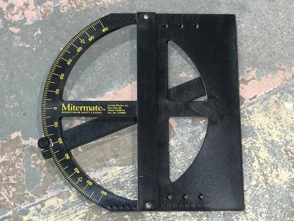 Circular Saw Cutting Guide