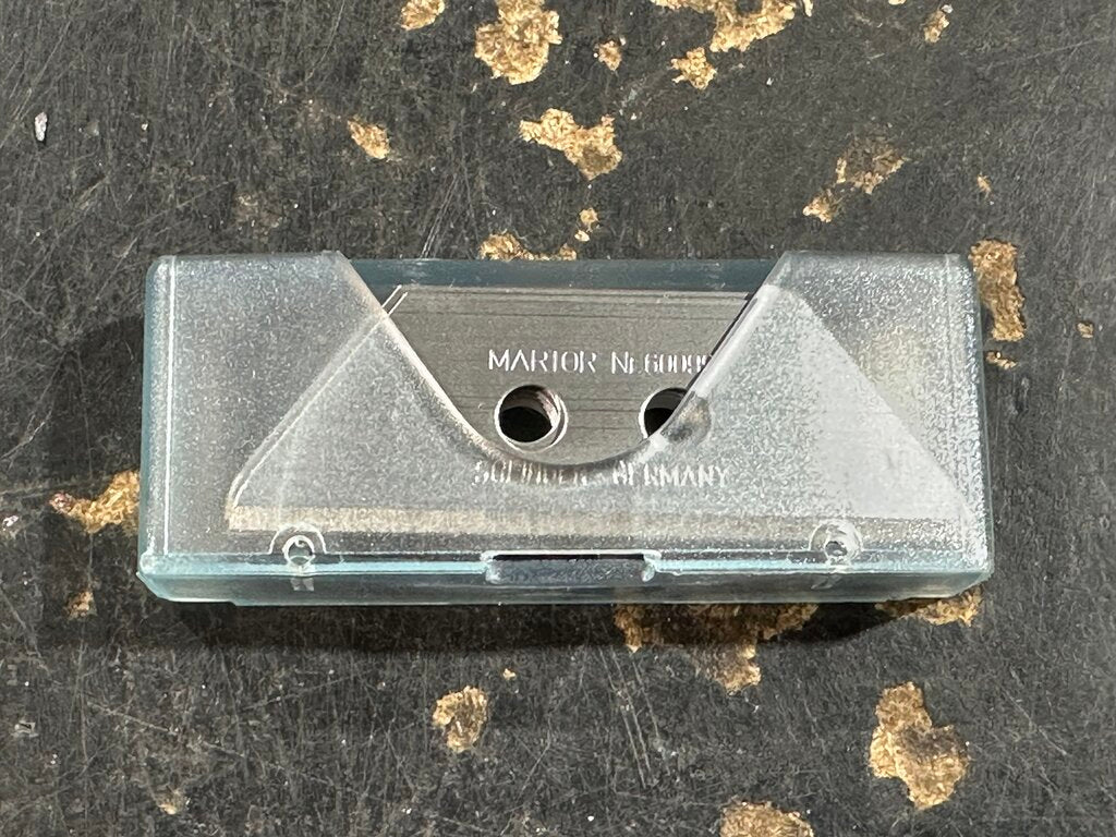 Blunt Tip Trapezoid Blade (Box of 100)