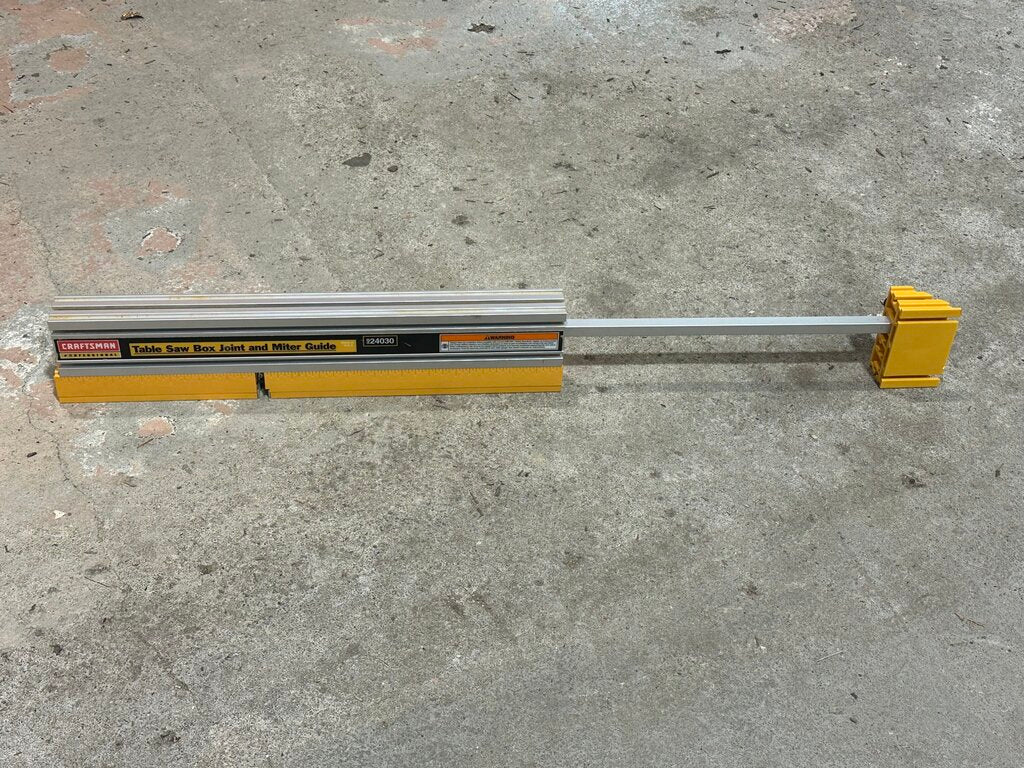 Table Saw Box Joint & Miter Guide