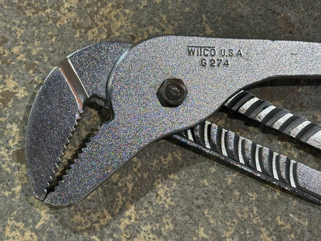 Tongue & Groove Joint Adjustable Pliers