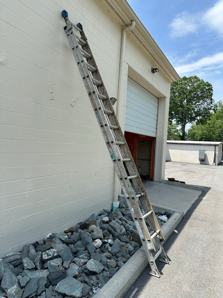 Aluminum Extension Ladder