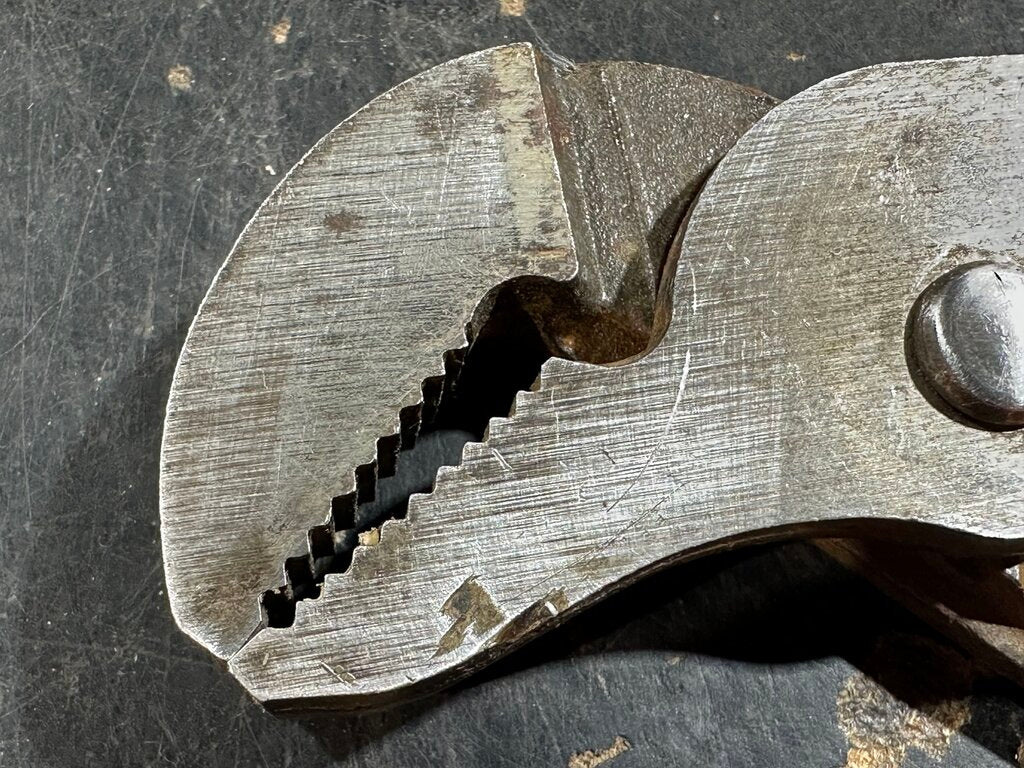 Tongue and Groove Slip Joint Plier