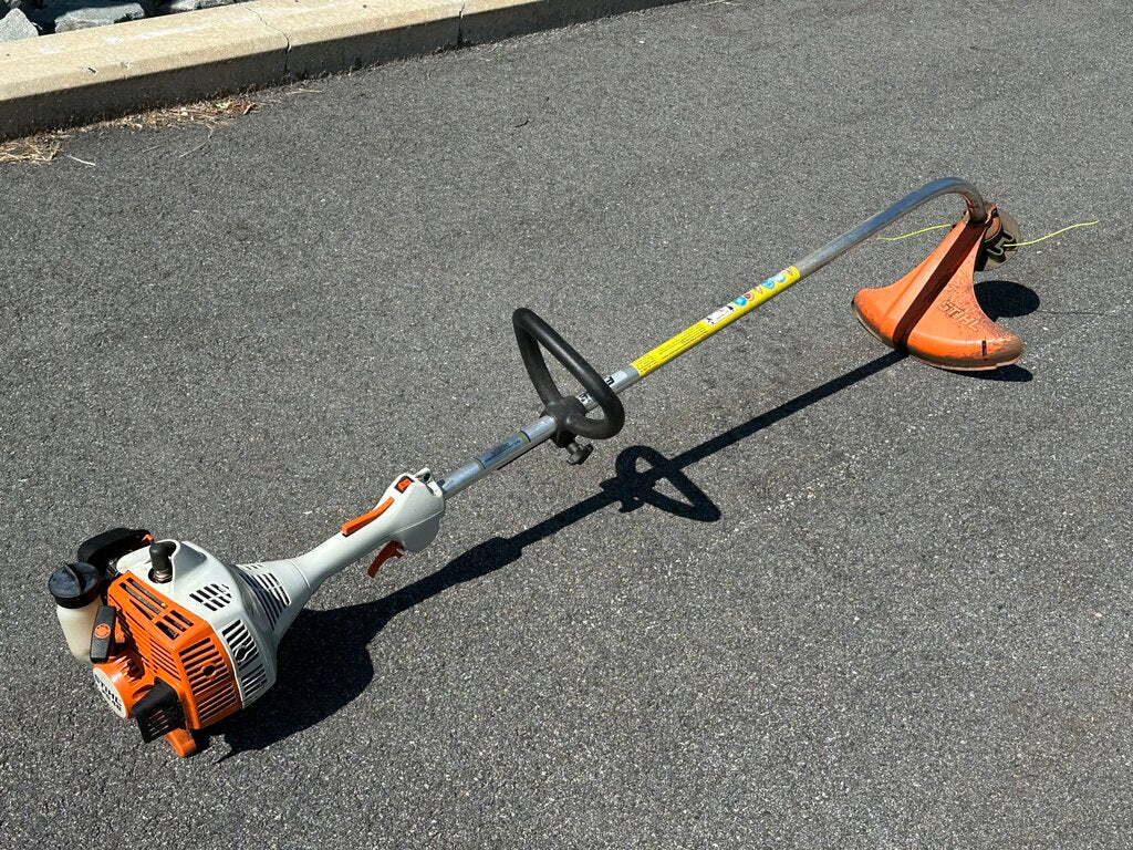 Curved Shaft Gas String Trimmer