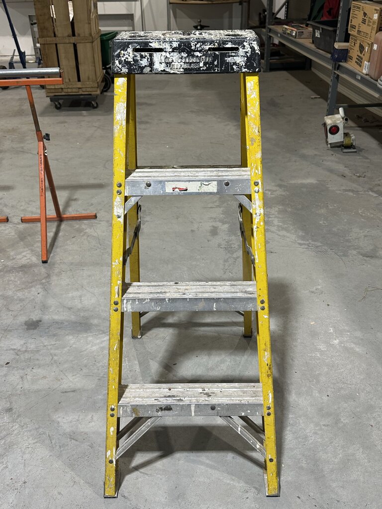 Fiberglass Step Ladder
