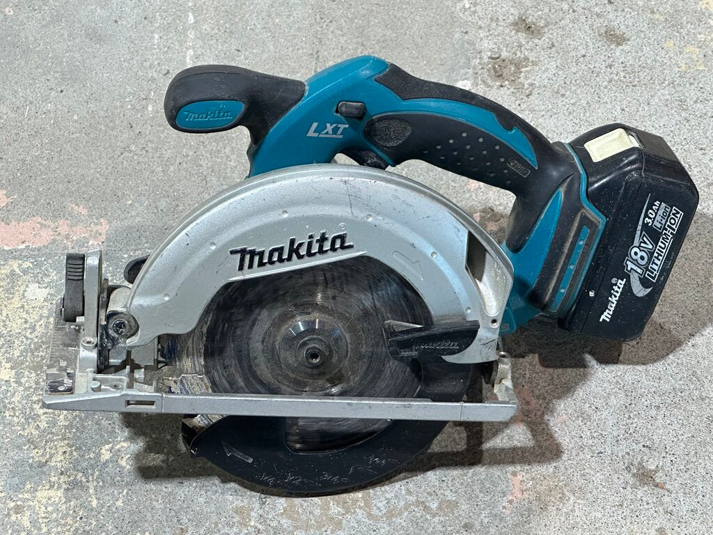 Cordless Lightweight Circular Saw & Battery