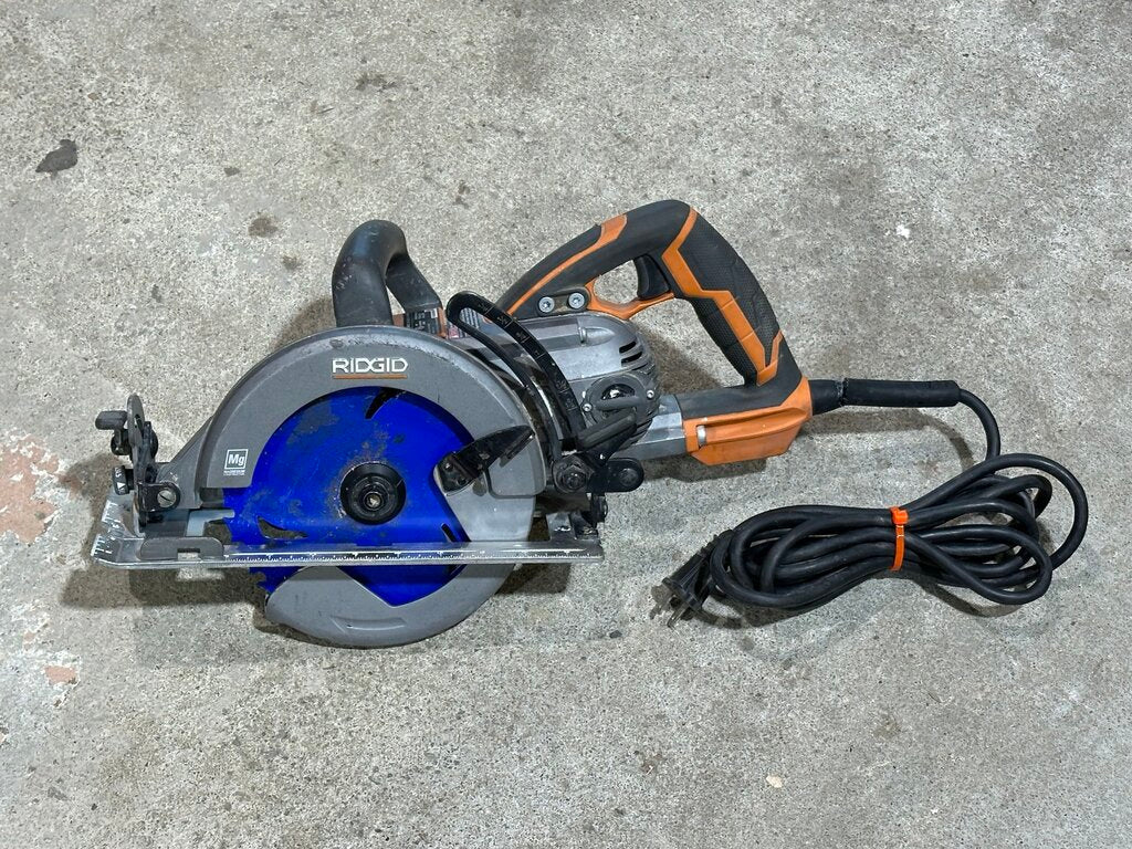 Corded Worm Drive Saw
