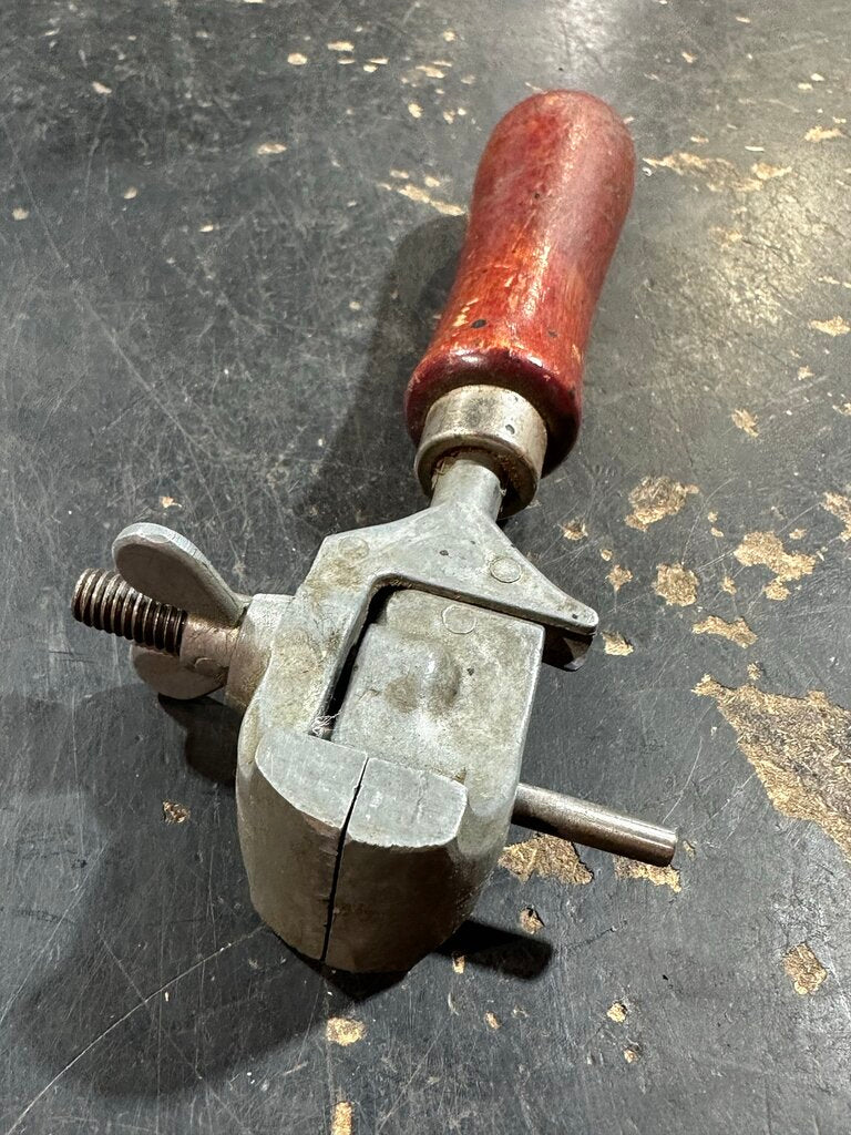 Machinist Hand Vise With Wood Handle