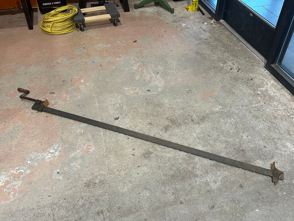 Heavy-Duty Steel Bar Clamp