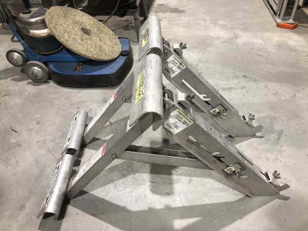 Long Body Ladder Jacks