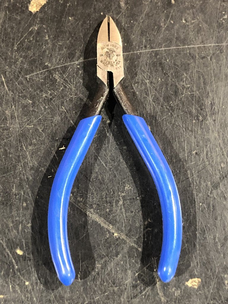 Diagonal Cutting Pliers