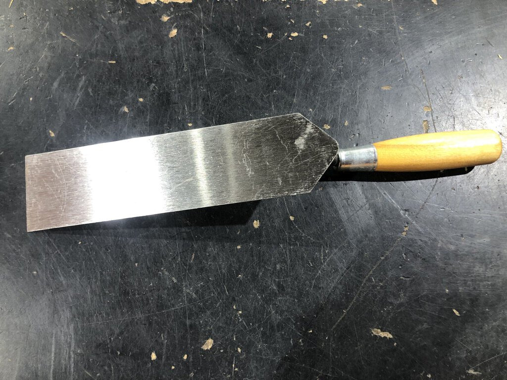 Margin Trowel with Wood Handle