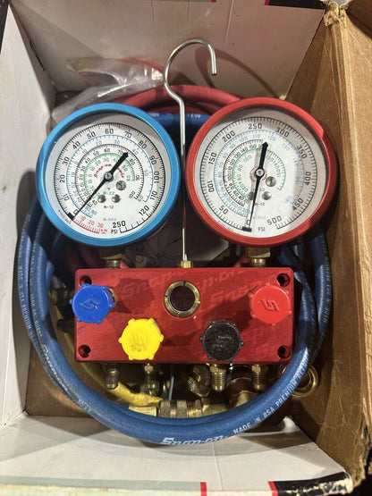 Heavy-Duty 4-Way Manifold Gauge Set With Extra-Large 88mm Gauges