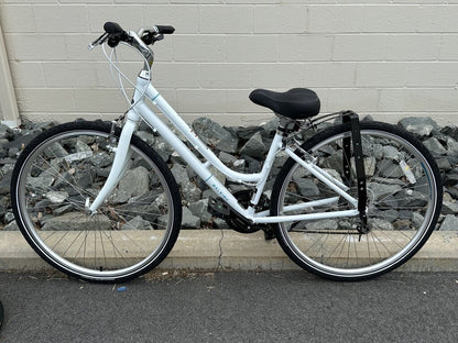 Step-Through Comfort Hybrid Bicycle