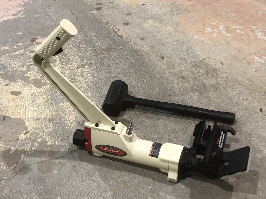 Pneumatic Decking Installation Gun