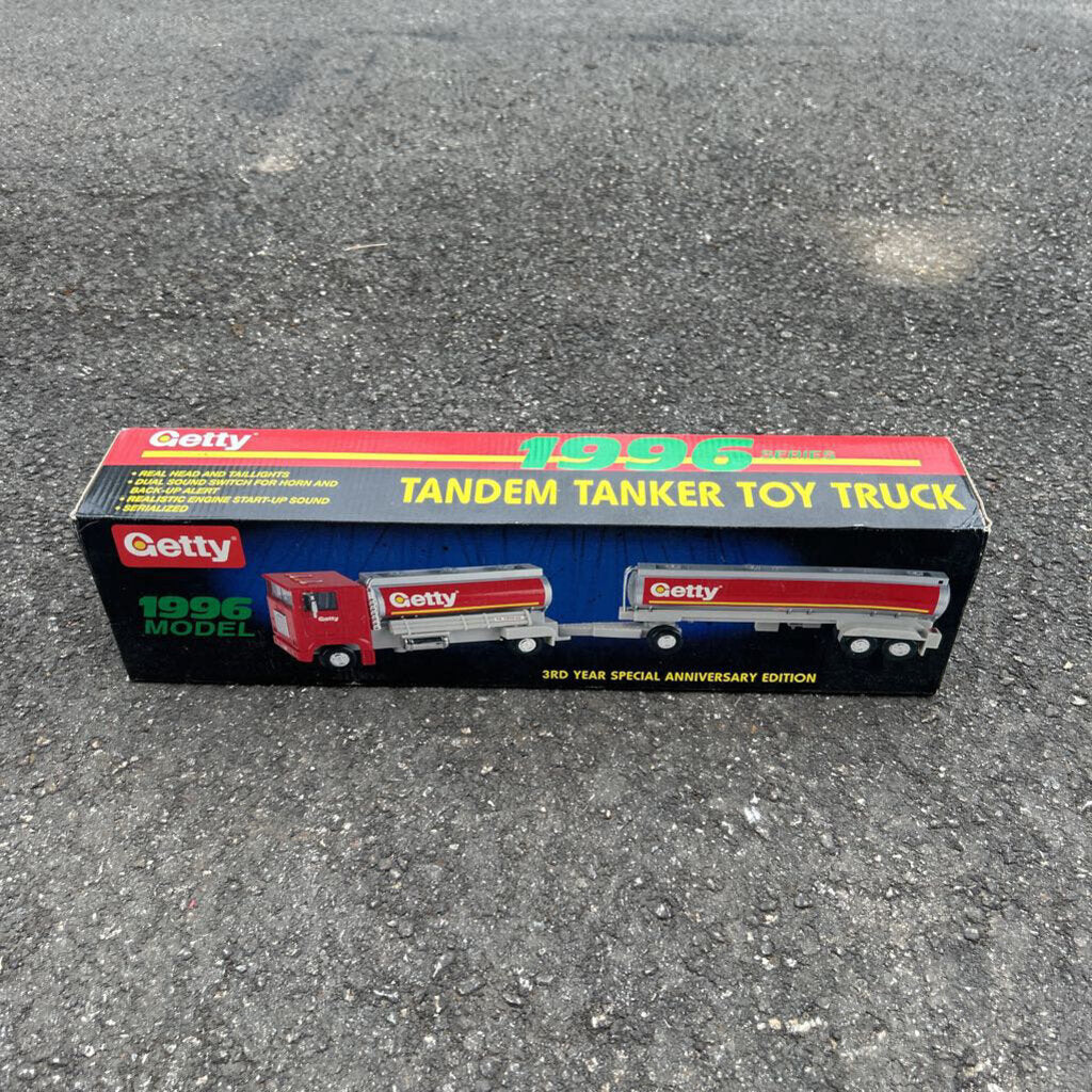 Getty 1996 Tandem Tanker Toy Truck