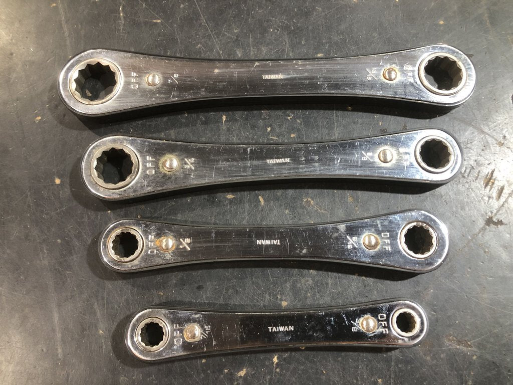 Ratcheting Box Wrench Set