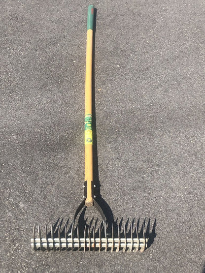 Thatch Rake