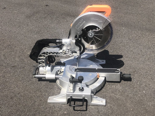 Sliding Compound Miter Saw