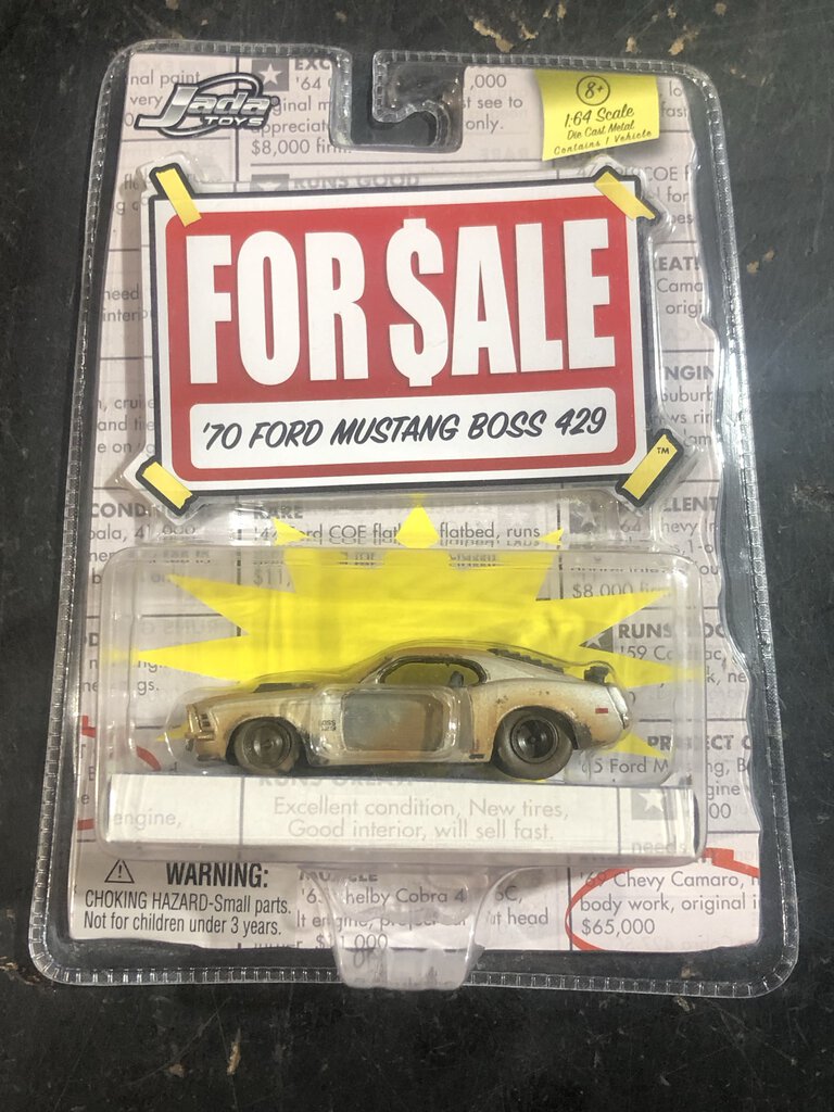 1:64 Scale Die Cast Car