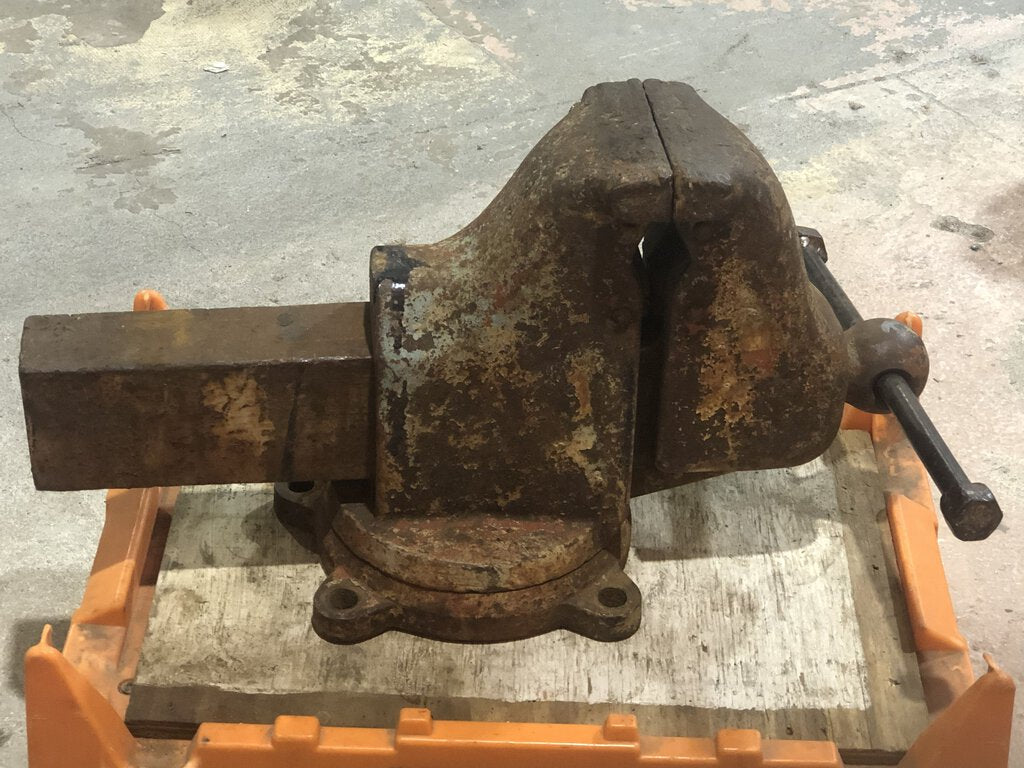 Heavy Duty Swivel Bench Vise