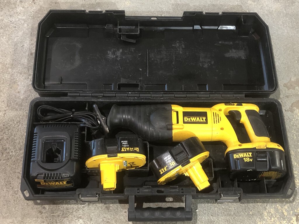 Cordless Reciprocating Saw Kit