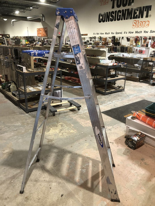 Aluminum Step Ladder