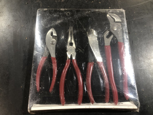 Adjusting Pliers Set