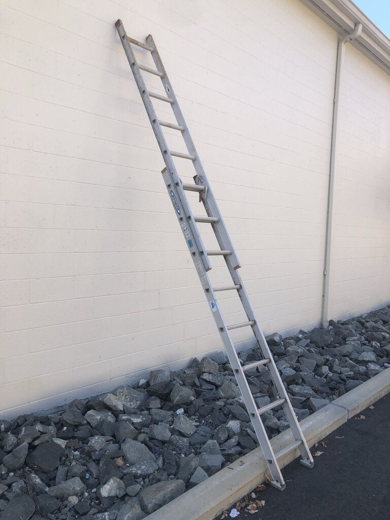 Aluminum Extension Ladder