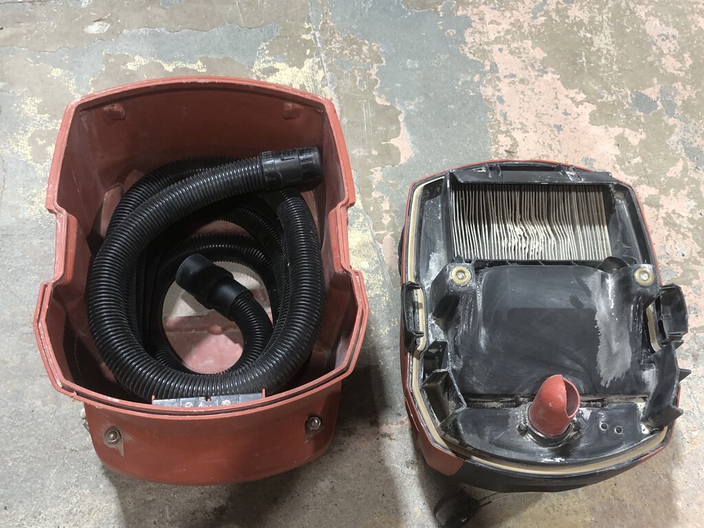 Wet/Dry Construction Vacuum