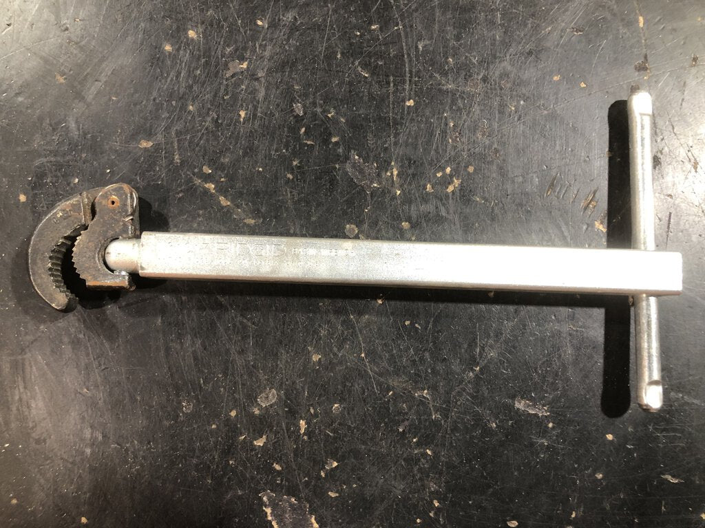 Telescoping Basin Wrench