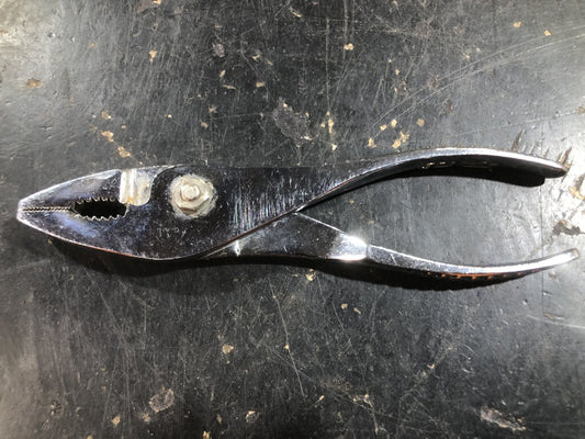 Vacuum Grip Pliers