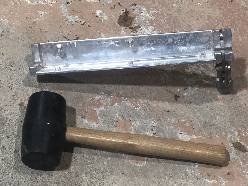 Cornerbead Tool with Mallet