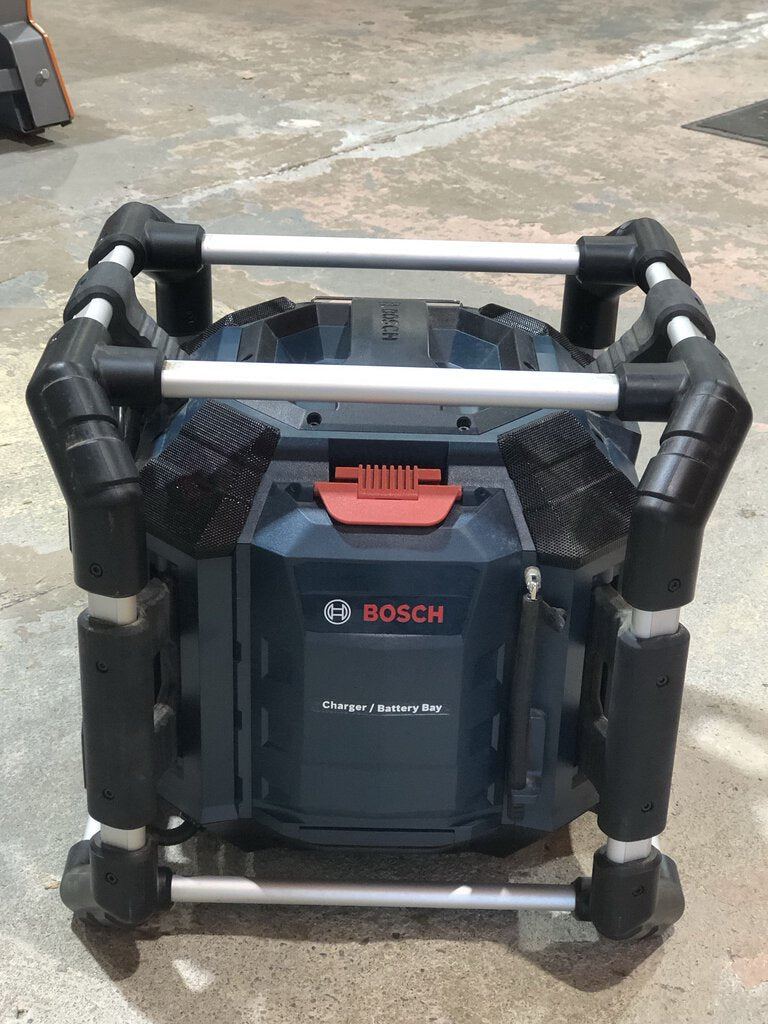 Hybrid Power Jobsite Radio / Charger