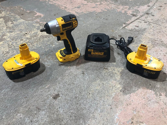 Cordless Impact Wrench Kit
