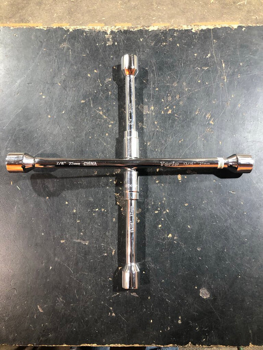 4-Way Folding Lug Wrench