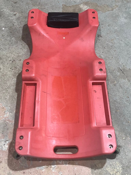 Low Profile Creeper Seat