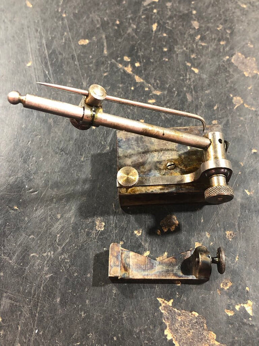 Universal Toolmakers' Surface Gage