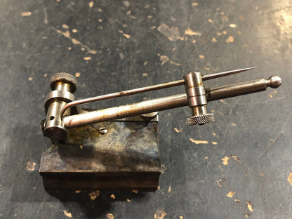 Universal Toolmakers' Surface Gage